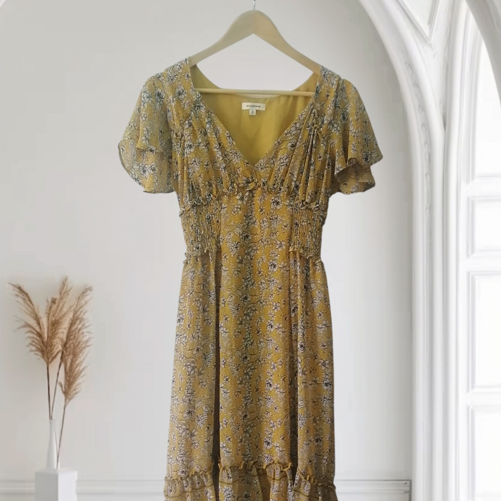 Max Studio Yellow Midi Sundress with V-Neck and Flutter Sleeves
